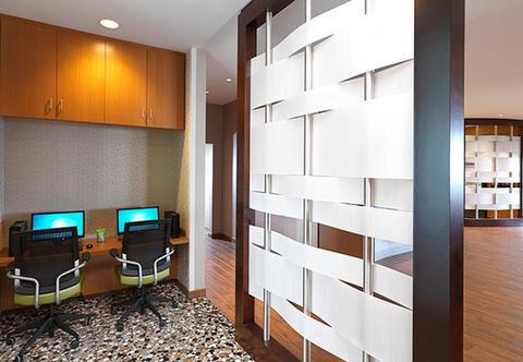Springhill By Marriott Downtown/convention Center Otel