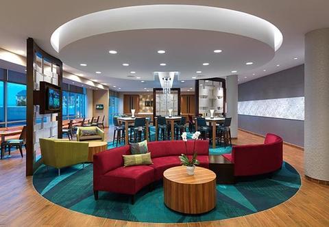 Springhill By Marriott Downtown/convention Center 3*
